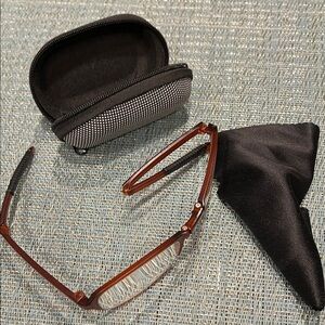 Stylish ‘Cheater’ Eyeglasses